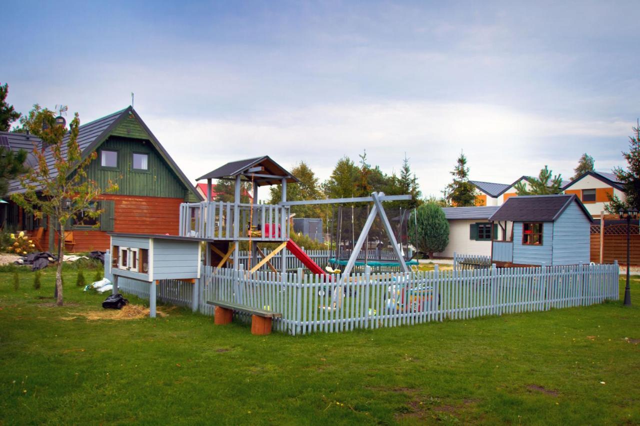 Bajeczny Dworek Karwia Exterior foto